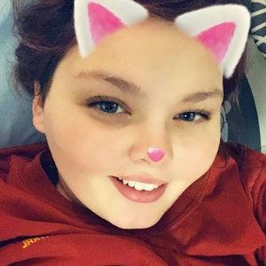 Meet your Posher, Hailey